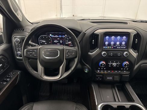 Used 2020 GMC Sierra 3500 Denali w/ Denali Ultimate Package image 24