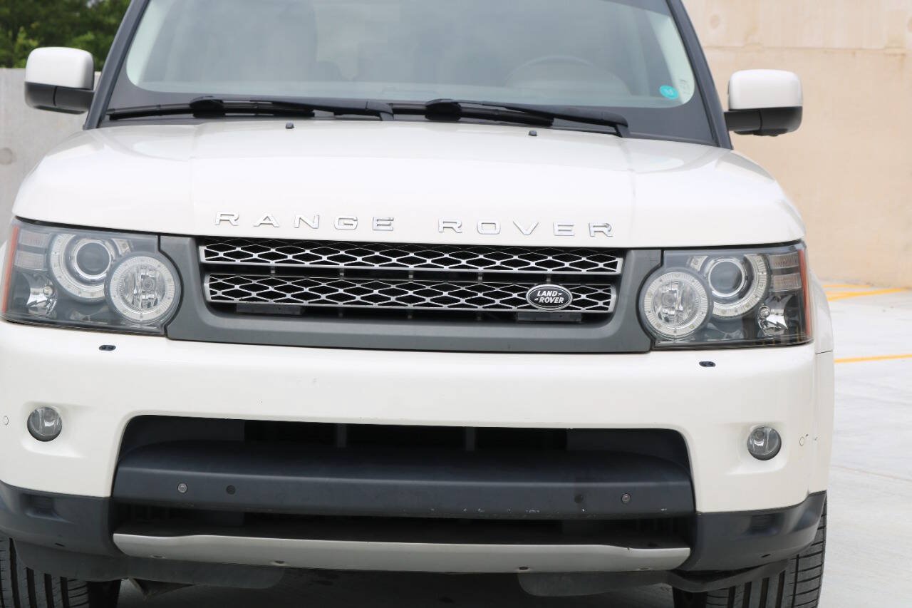 Used 2010 Land Rover Range Rover Sport Supercharged AWD/4WD image 42