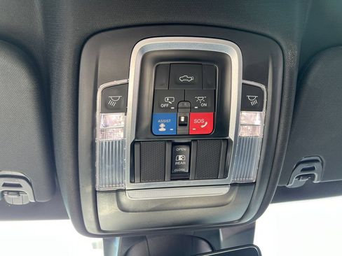 Used 2023 RAM 1500 Laramie AWD/4WD image 35