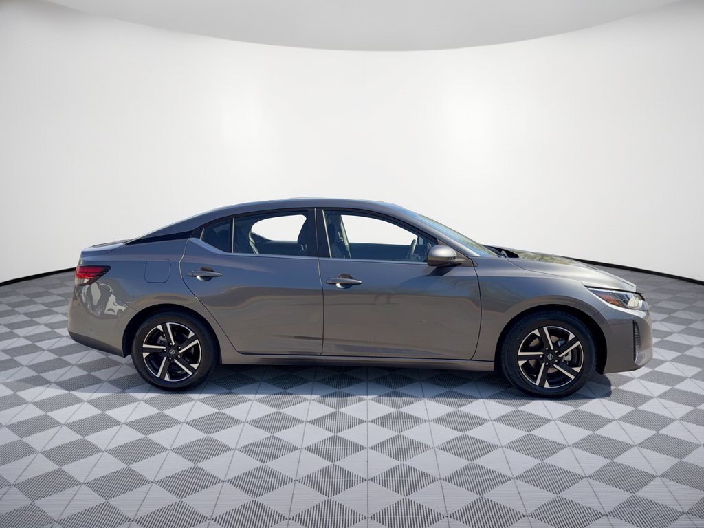 Used 2025 Nissan Sentra SV FWD image 8