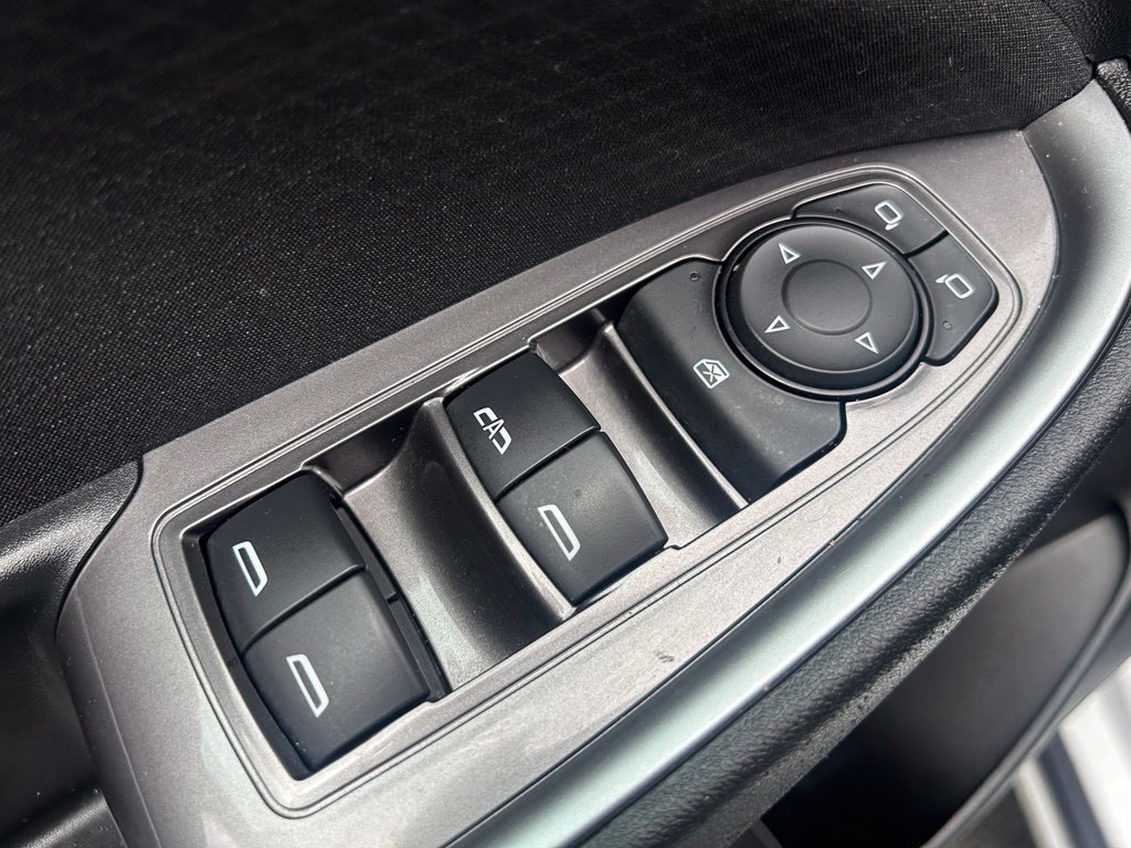 Used 2023 Chevrolet Malibu LT FWD image 14