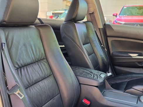 Used 2011 Honda Accord SE image 30