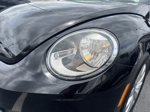 Used 2016 Volkswagen Beetle 1.8T S FWD image 8