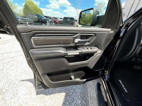 Used 2023 RAM 1500 Laramie AWD/4WD image 11