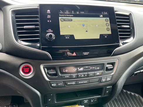 Used 2023 Honda Passport TrailSport image 18