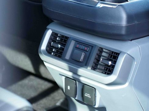 Used 2022 Ford F150 Lariat w/ Equipment Group 502A High image 22