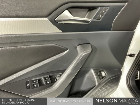 Used 2024 Volkswagen Jetta Sport image 17