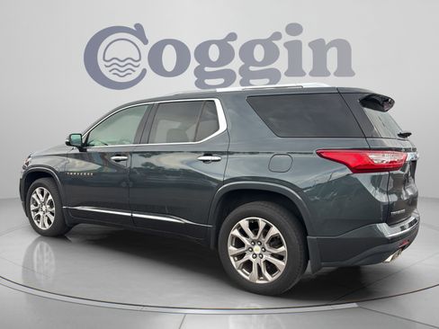 Used 2018 Chevrolet Traverse Premier w/ Driver Confidence II Package FWD image 3