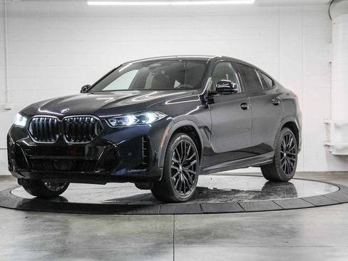 Used 2024 BMW X6 xDrive40i w/ Executive Package image 3
