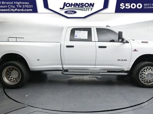Used 2021 RAM 3500 Tradesman w/ Chrome Appearance Group AWD/4WD image 14