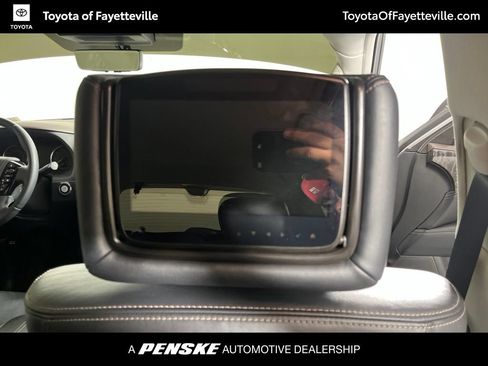 Used 2021 Nissan Armada Platinum w/ Captain's Chairs Package AWD/4WD image 7