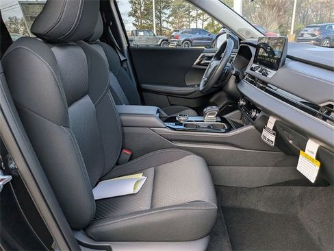 New 2026 Mitsubishi Outlander ES image 33