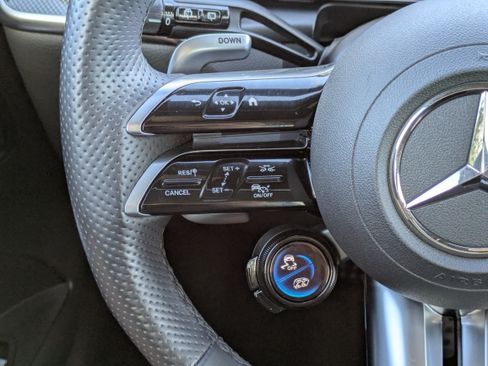 Used 2024 Mercedes-Benz GLC 43 AMG 4MATIC image 35