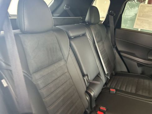 New 2025 Mitsubishi Outlander SE image 27