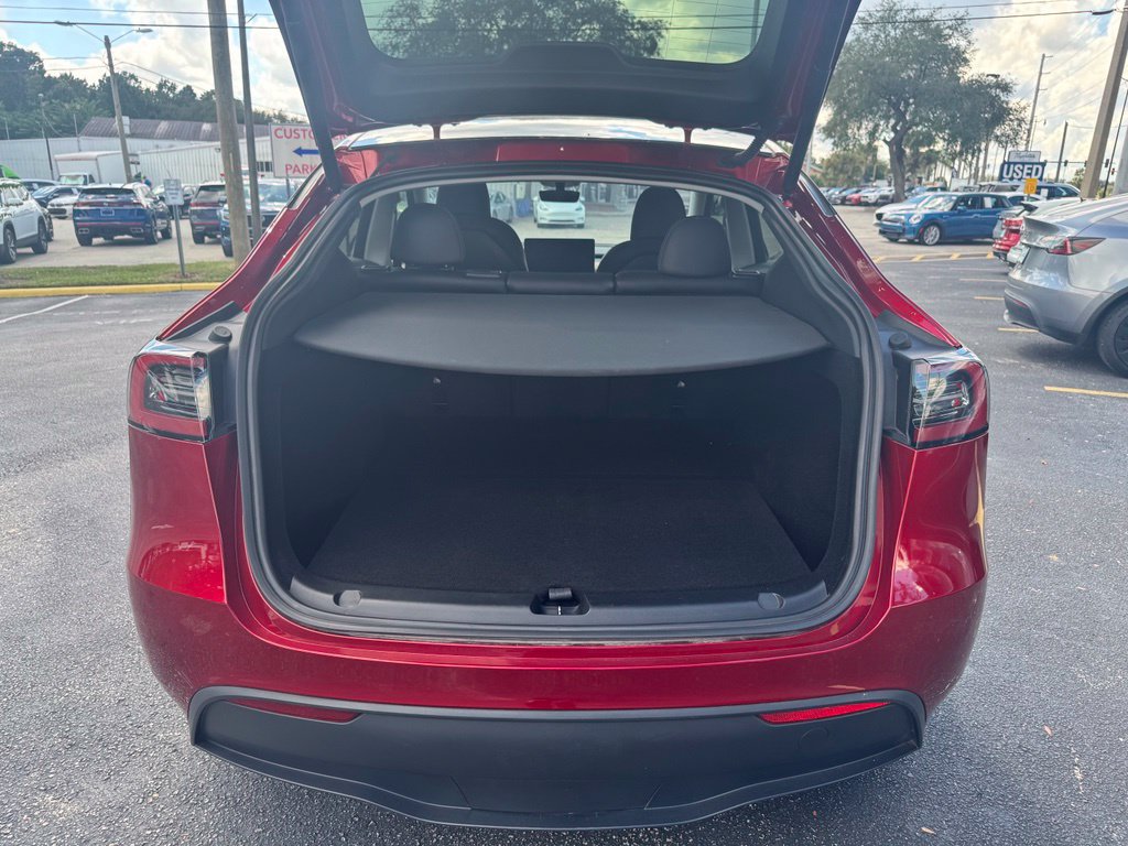 Used 2024 Tesla Model Y Long Range AWD/4WD image 12
