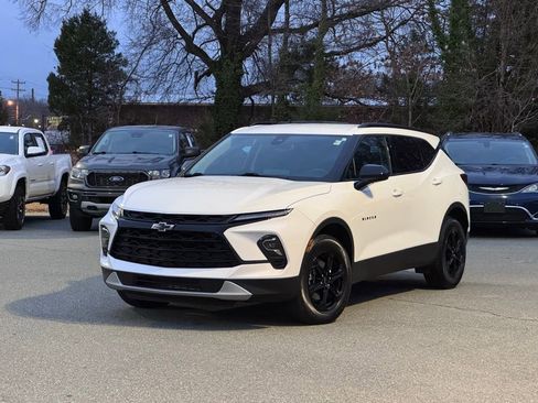 Used 2023 Chevrolet Blazer LT w/ Convenience Package image 35