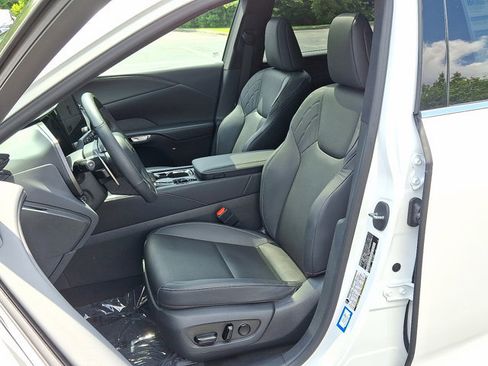 Used 2024 Lexus RX 350 Premium image 13