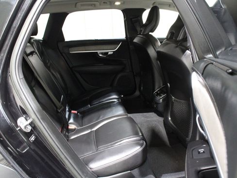 Used 2023 Volvo V90 B6 Cross Country Ultimate AWD/4WD image 25
