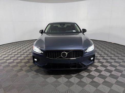 Used 2025 Volvo S60 B5 Core AWD/4WD image 11
