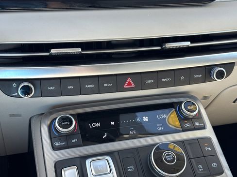 Used 2024 Hyundai Palisade Calligraphy image 33