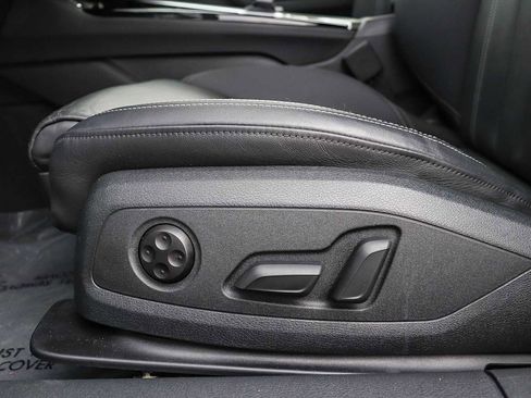 Used 2024 Audi A4 2.0T Premium image 25