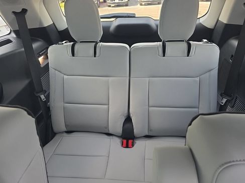 New 2026 Ford Explorer Platinum w/ LUX Leather Package AWD/4WD image 29
