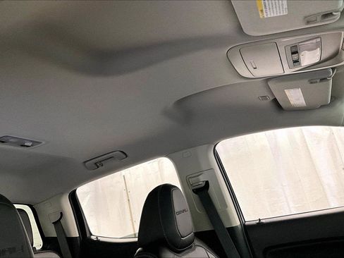 Used 2018 GMC Canyon Denali image 21