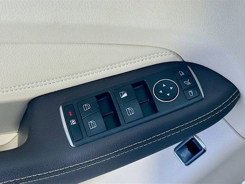 Certified 2018 Mercedes-Benz GLE 350 4MATIC image 18