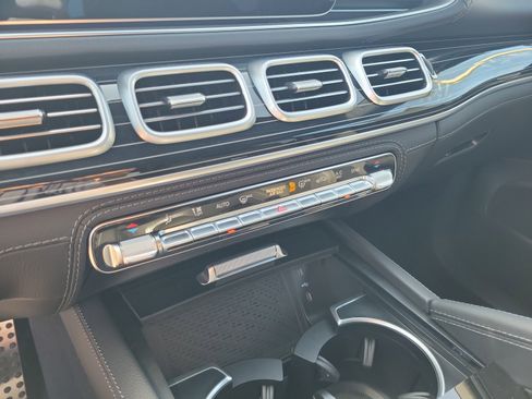 New 2026 Mercedes-Benz GLE 53 AMG 4MATIC image 13