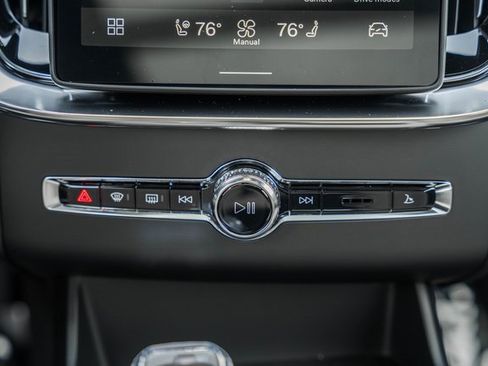 New 2026 Volvo XC90 T8 Plus image 23