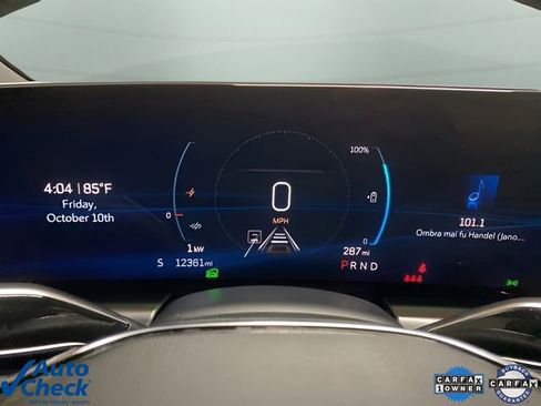 Used 2024 Cadillac Lyriq Luxury image 9