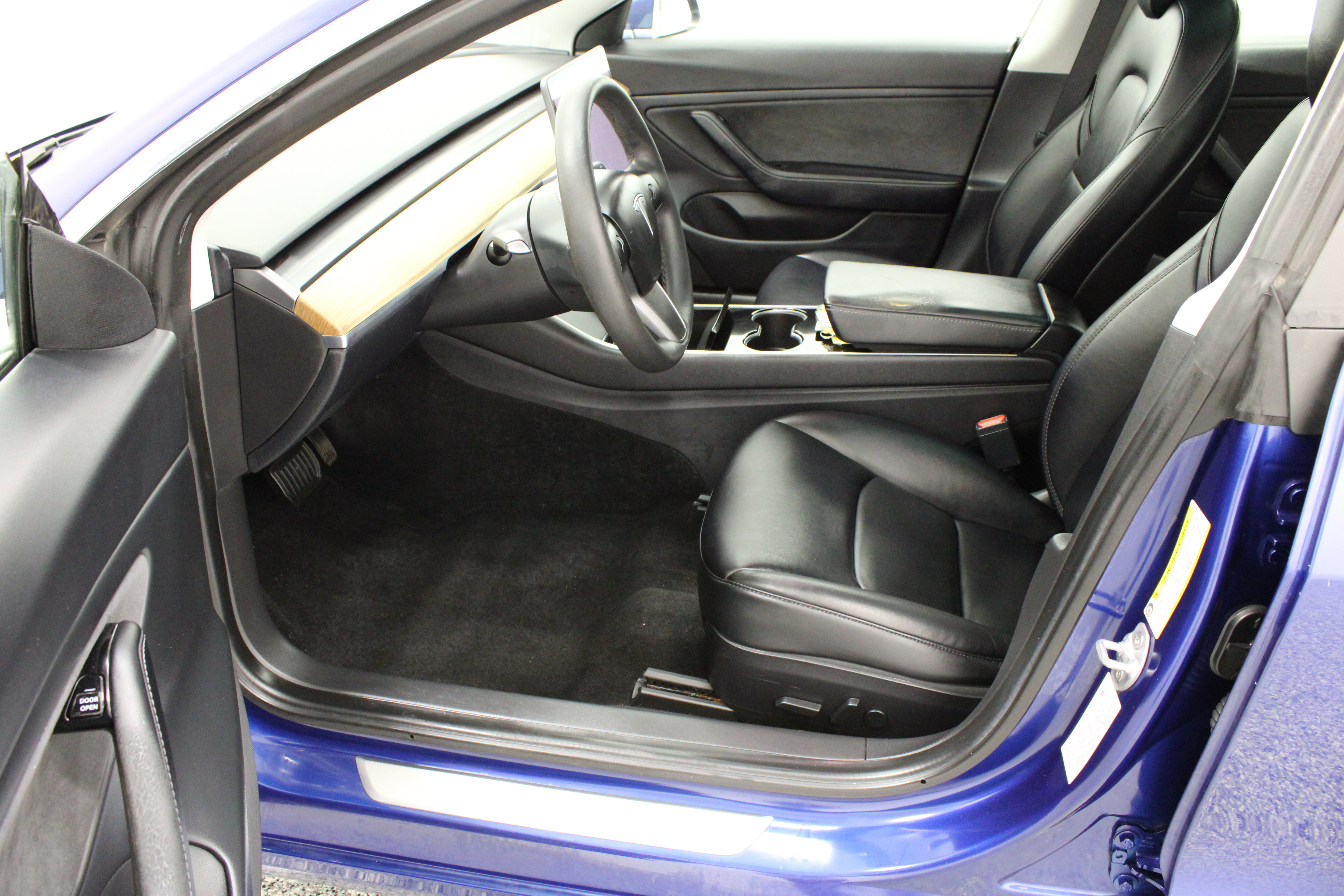 Used 2020 Tesla Model 3 Long Range AWD/4WD image 14