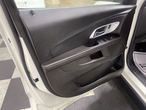 Used 2015 Chevrolet Equinox LT w/ Driver Convenience Package FWD image 10