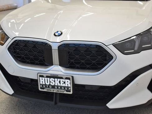 Used 2026 BMW X2 xDrive28i AWD/4WD image 14
