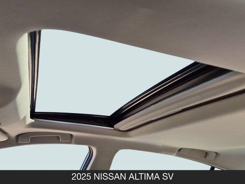 Used 2025 Nissan Altima 2.5 SV w/ SV Special Edition Package FWD image 16
