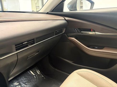 Used 2023 MAZDA CX-30 AWD 2.5 S w/ Premium Package image 19