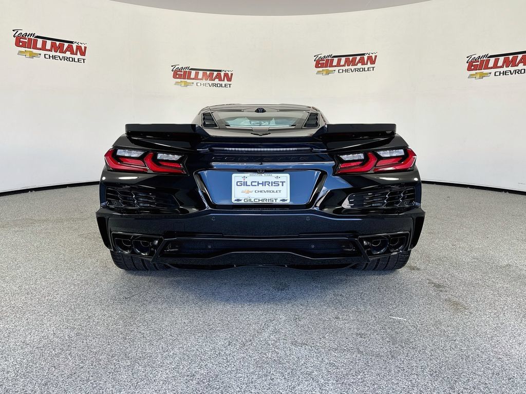 New 2027 Chevrolet Corvette Grand Sport w/ Z52 Sport Performance Package RWD image 7