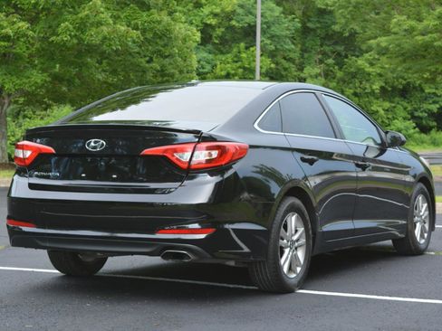 Used 2017 Hyundai Sonata SE FWD image 5
