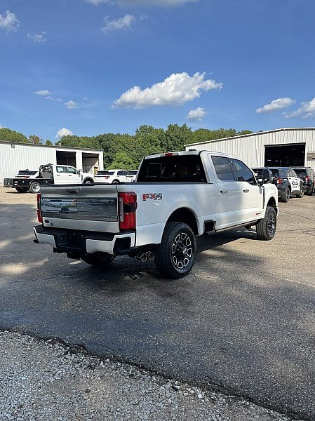 Used 2024 Ford F250 Platinum AWD/4WD image 7