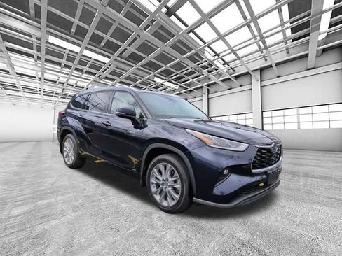 Used 2020 Toyota Highlander Limited AWD/4WD image 1