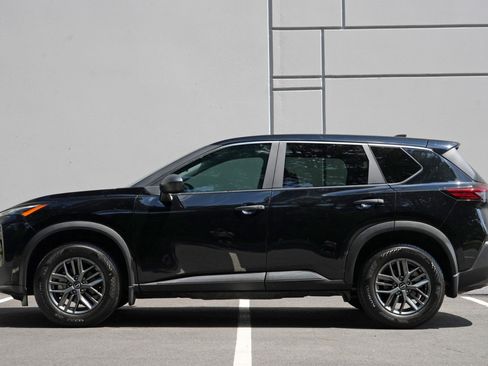 Used 2023 Nissan Rogue S FWD image 8