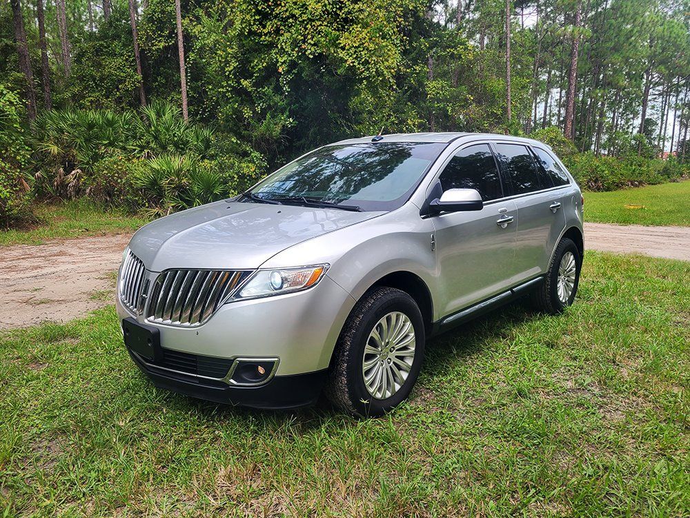 Used 2011 Lincoln MKX 2WD image 1