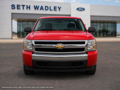 Used 2007 Chevrolet Silverado 1500 LT w/ 1LT Convenience Package RWD image 13