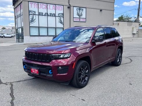 Used 2024 Jeep Grand Cherokee Limited 4xe AWD/4WD image 10