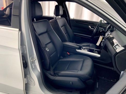 Used 2016 Mercedes-Benz E 350 Sedan image 16