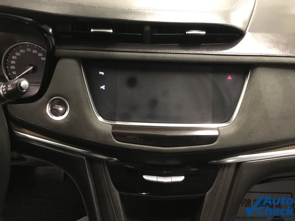 Used 2017 Cadillac XT5 Platinum w/ Driver Assist Package AWD/4WD image 48