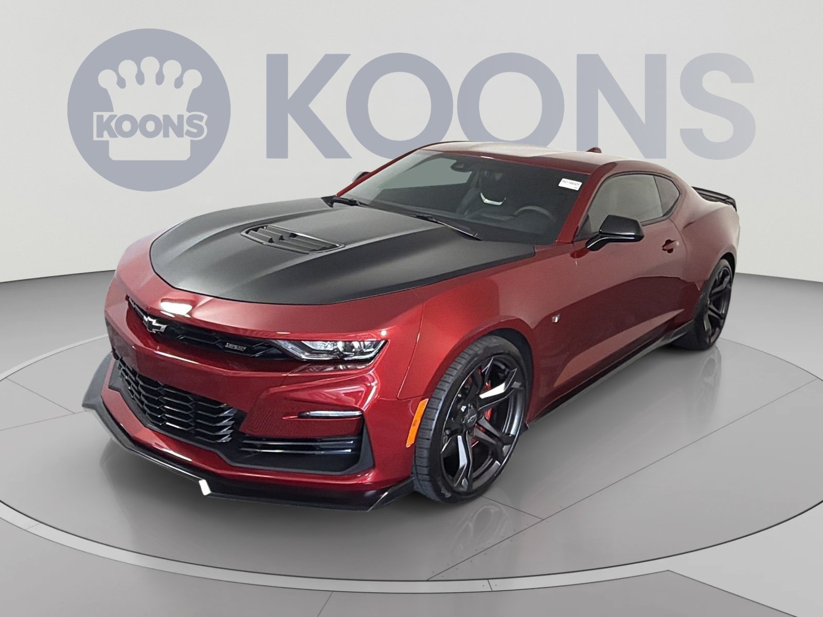 Used 2021 Chevrolet Camaro SS RWD image 1