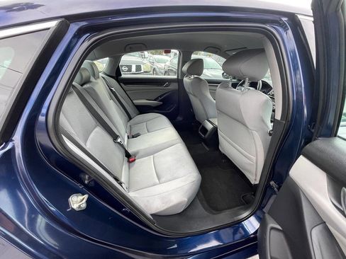 Used 2023 Tesla Model 3 Standard Range RWD image 5