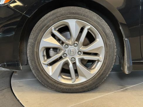 Used 2018 Honda Accord LX image 25