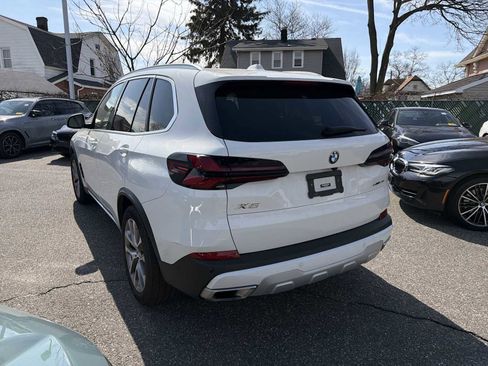 Certified 2024 BMW X5 xDrive40i w/ Premium Package image 5